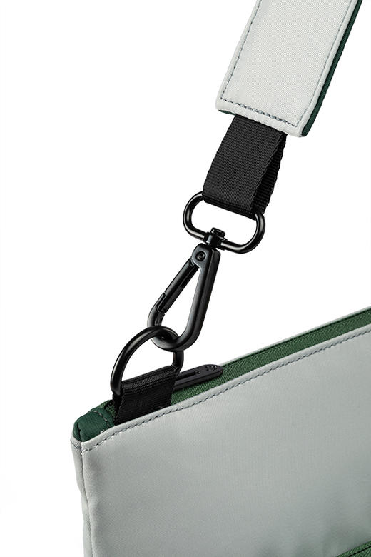 新秀丽TRAVEL PARTNER系列可斜跨电脑内胆包674*033 商品图4