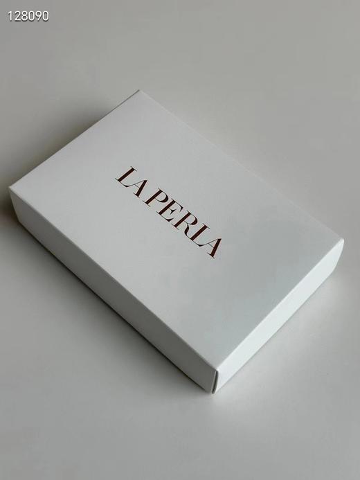 Laperla新款轻奢蕾丝面膜内裤
【尺码】均码（80-130斤）
【主面料】锦纶71.8%氨纶28.2%
【里料】粘纤91 商品图8