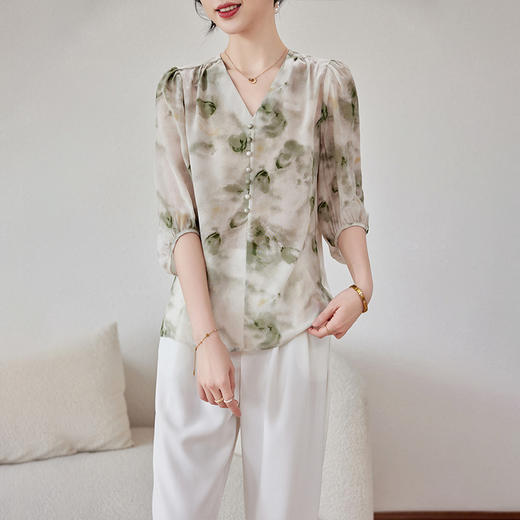 渲染水墨印花真丝，双绉V领五分袖素雅上衣KQN-11256 商品图0