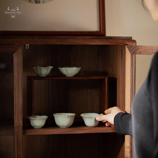 问鼎汝瓷鼎峰系列老款十二花神套组 商品图3