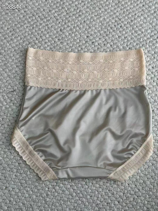 laperla🔥 四条礼盒装 收腹高腰包臀性感蕾丝三角裤 商品图8