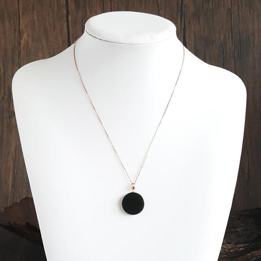 【天然正品】圆牌和田玉墨玉AU750玫瑰金吊坠项链27.2*19.5*3.6MM（皆取最大值）201123XY20现售价：980 特价 商品图5