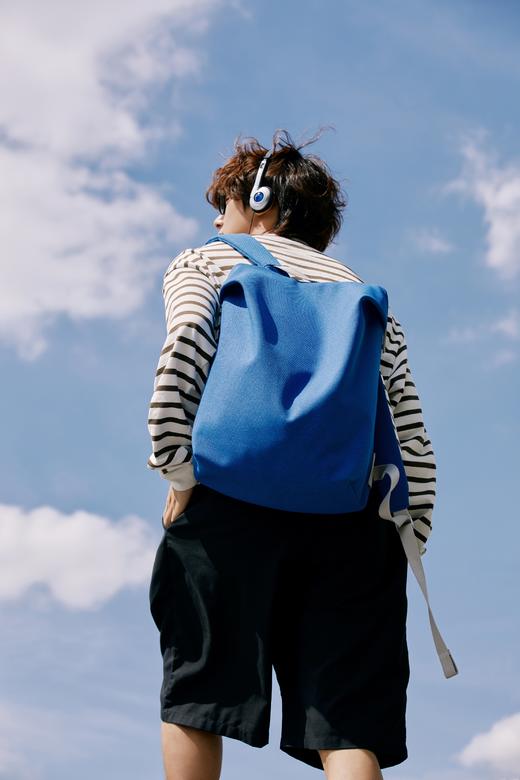 ITO TRUFFLE 轻便空气感双肩包通勤背包旅行防水休闲电脑书包男女 商品图3