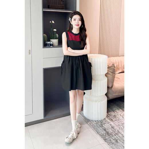 【严选】诗凡黎抽褶大口袋吊带连衣裙2024夏新款流行漂亮好看小众裙子SF6192191 商品图1