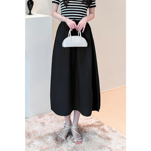 【严选】诗凡黎黑色a字半身裙2024年夏新款小个子气质高腰显瘦流行长裙女SF6141111 商品图4