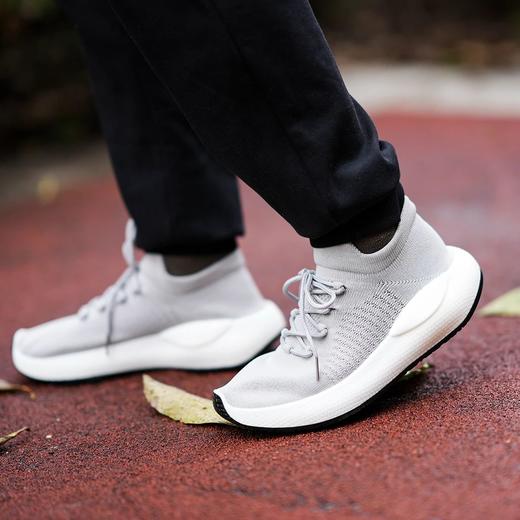 男士一脚蹬懒人飞织袜子鞋 商品图1