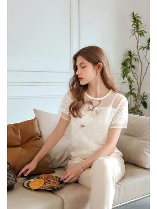 OLrain法式高级穿搭白色雪纺衫女夏季2022年新款欧根纱印花套头衫06XS81193 商品图4