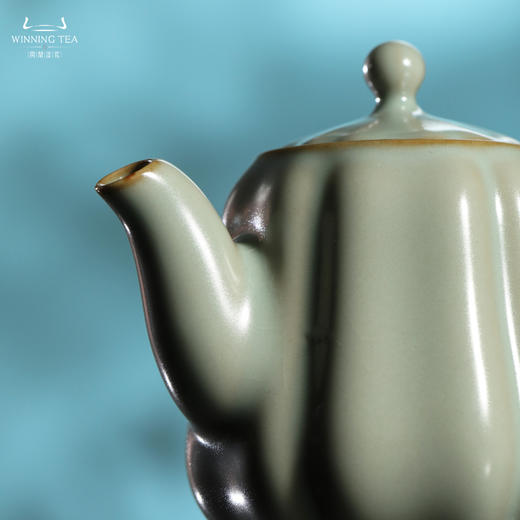 问鼎汝瓷天青小棱线壶（缺货） 商品图2