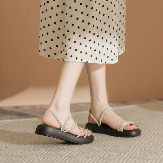 ZHR洋气百搭水钻凉鞋2024新款夏季超软沙滩凉拖舒适一脚蹬凉鞋女 商品图6