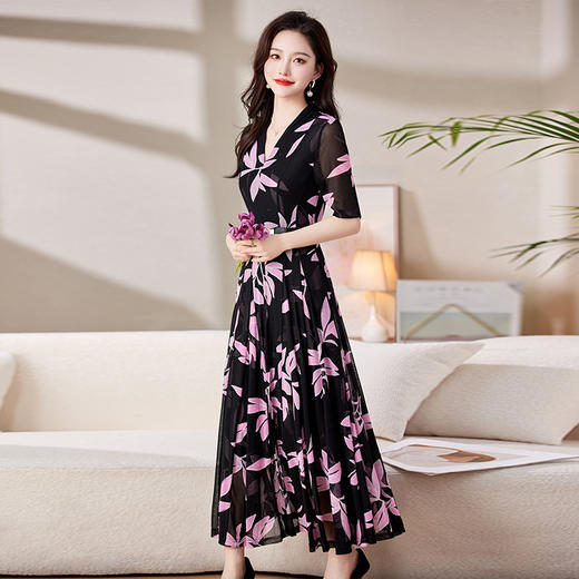 复古印花气质V领收腰显瘦连衣裙SNX2801 商品图2