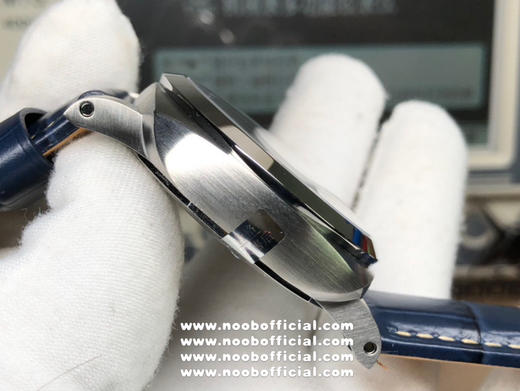 【NOOB Factory2022墙裂推荐】市场最高版本 沛.--海Luminor Marina PAM1313硬汉腕表！
1⃣️直径44MM！
2⃣️致敬传奇夜70周年，经典延续蓝色三文治放射纹表盘 商品图3