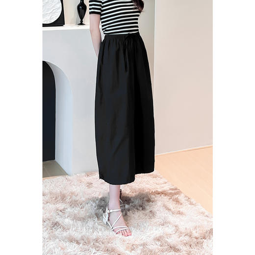 【严选】诗凡黎黑色a字半身裙2024年夏新款小个子气质高腰显瘦流行长裙女SF6141111 商品图2