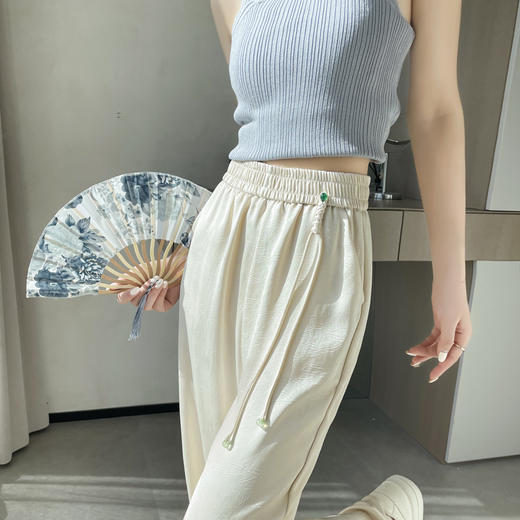 新中式国风提花阔腿裤 高腰盘扣设计 显瘦垂感时尚休闲裤 商品图2