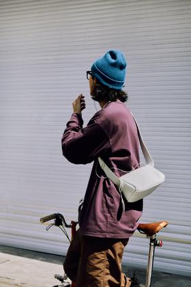 ITO AMANITA 2 轻便运动男女单肩斜挎包迷你随行包三角包（3L）