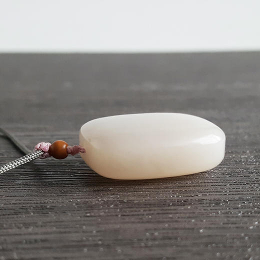 【天然正品】天然青海料平安无事牌和田玉藕粉玉吊坠项链32.9*25.7*12.2MM（皆取最大值）160123XY04+ 商品图3