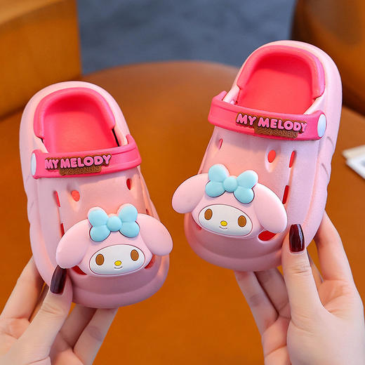 【时尚“凉”感，防滑沙滩鞋】小公主的夏日必备。可爱凉拖，防滑沙滩鞋，让宝贝安心玩耍，粉红、蓝色、紫色多款颜色可选！ 商品图5