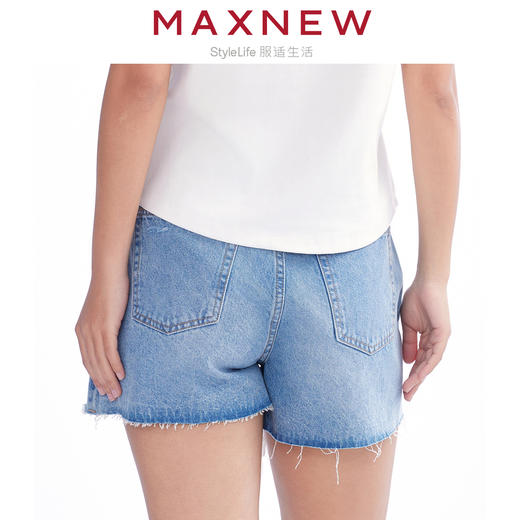 【短裤】女装柔软透气破洞毛边牛仔短裤 1N2224301 商品图1