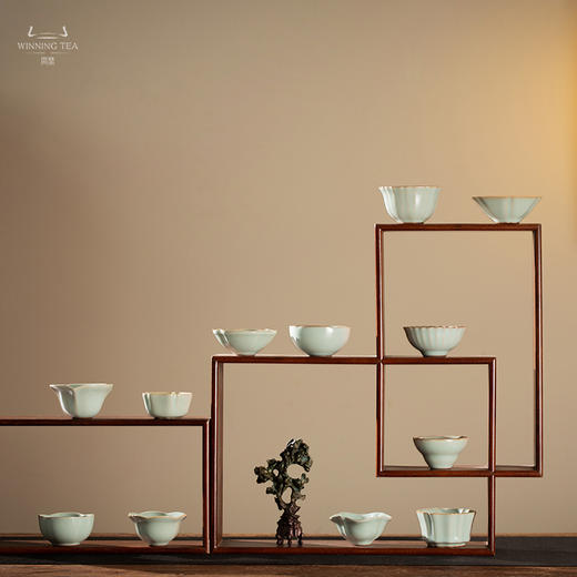 问鼎汝瓷鼎峰系列老款十二花神套组 商品图0