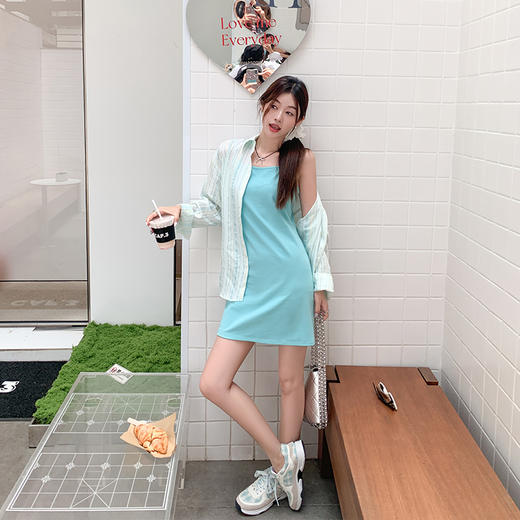 <曾小咸推荐>【韩味欧尼】衬衫+裙子 商品图4