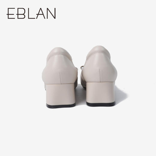 伊伴秋季单鞋B25101819 商品图3