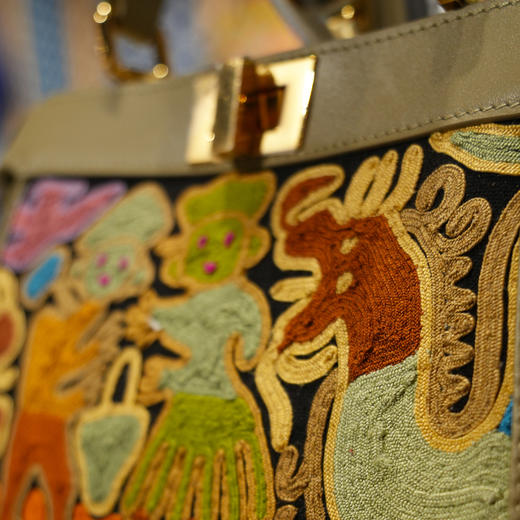 深山集市·排羊鞭绣手提包卡其色 商品图1