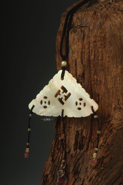 清代·老螺钿万字双钱纹吊坠 商品图2