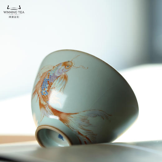 问鼎汝瓷鼎峰系列天青精工款小鸿声杯（年年有余） 商品图3