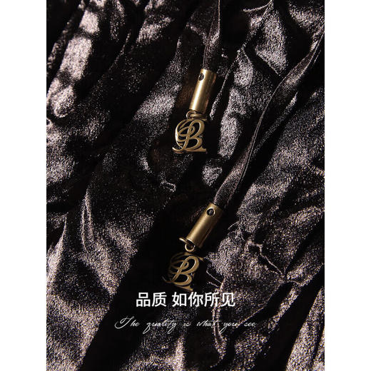 COCOBELLA老钱风缎面手工压褶半身裙夏后开叉长裙筒裙HS3019 商品图4