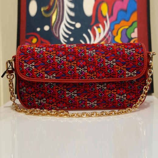 深山集市·红色数纱绣小包 商品图0