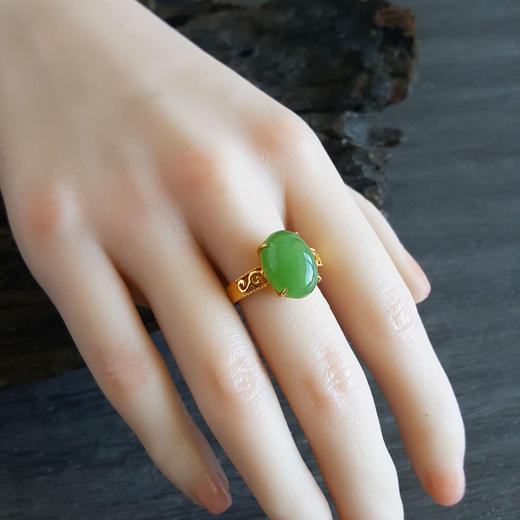 【天然正品】AU750黄金镶天然苹果绿无黑点蛋面和田玉戒指080524NJ11 商品图5