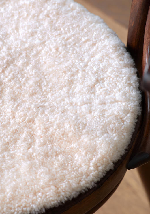 伽罗 JALO 加厚澳大利亚羔羊皮圆坐垫 商品图2