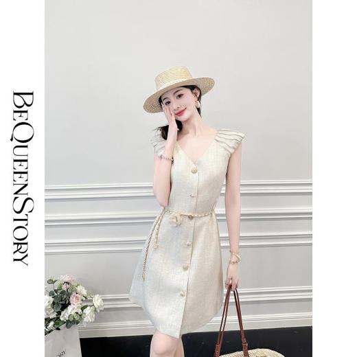 BeQueenStory【松茶情书】法式气质显瘦时尚V领收腰连衣裙配腰链 商品图0