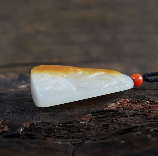 【天然正品】天然精品新疆籽料洒金皮如意图案和田玉吊坠项链36.1*22.2*11.2MM（皆取最大值）190224XY18+ 商品图4