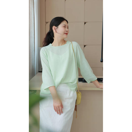 聼雨-套装（套头衫24708665-酂白+半身裙24706344-缟羽） 商品图3