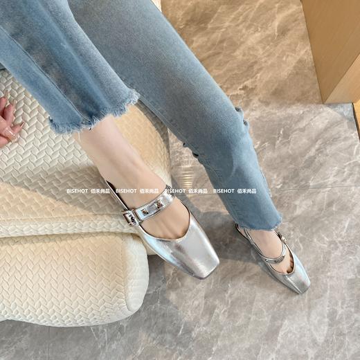 新品女士平底百搭潮流后空鞋845B42569（W） 商品图5