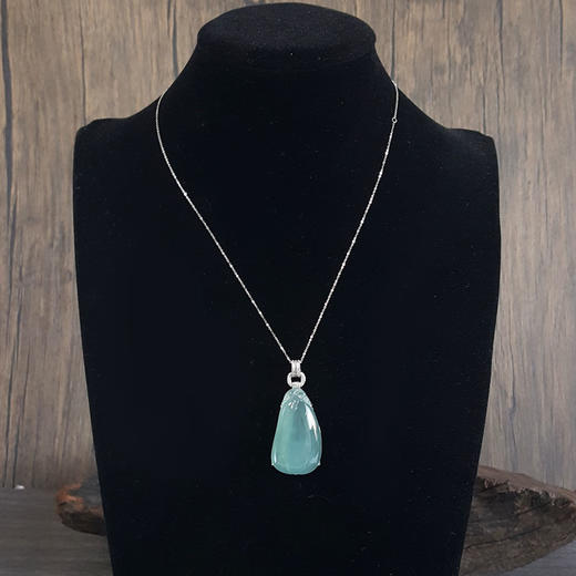 【天然正品】AU750白金镶钻镶天然A货冰种湖水绿福瓜造型翡翠（福气满满）吊坠项链 050224XY13+ 商品图6