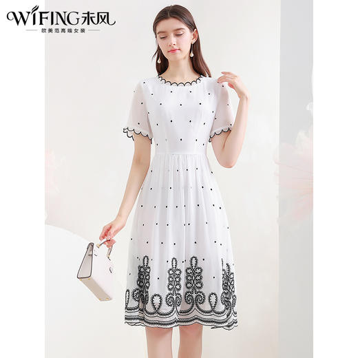 未风白色波点雪纺连衣裙女夏2025年夏季新款修身优雅气质短袖裙子 商品图2