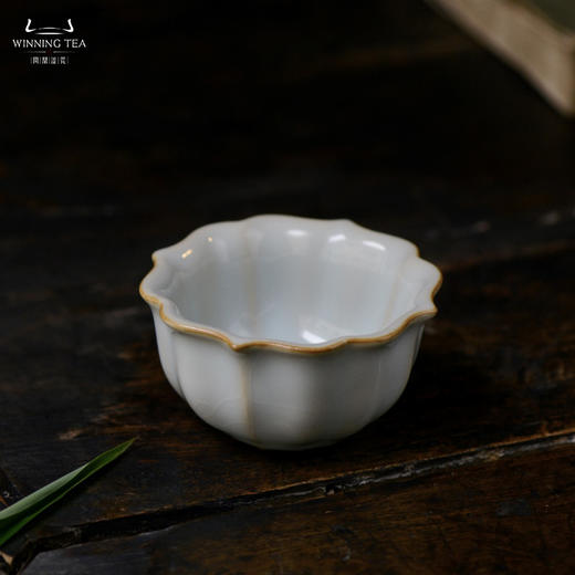 问鼎汝瓷鼎峰系列月白紫金釉经典款宝相杯 商品图0