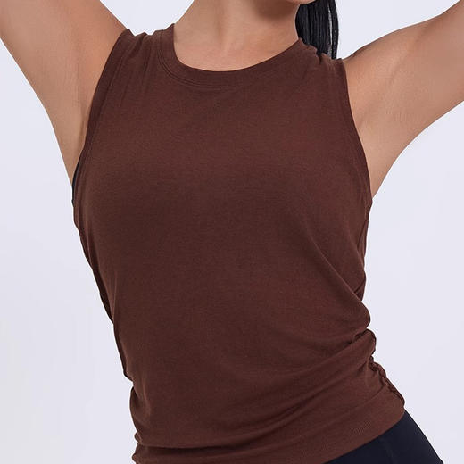 跃牌【瑜见伽人系列】2024夏季新款运动背心女 跑步健身上衣美背训练瑜伽服背心 无胸垫YG0016 商品图4