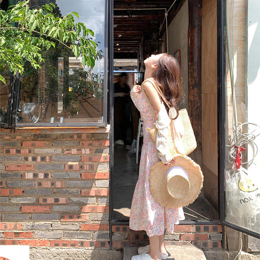 【189元任选2件】最后一波现货！紫粉色碎花吊带长裙 商品图3