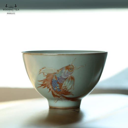 问鼎汝瓷鼎峰系列天青精工款小鸿声杯（年年有余） 商品图0