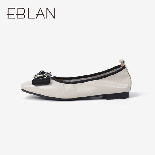 伊伴秋季单鞋B24428802 商品图1