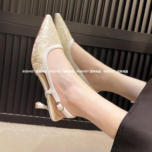 新品细跟国风百搭时装细跟单鞋909B42549（W） 商品图1