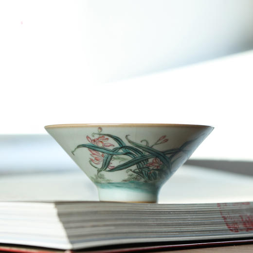 问鼎汝瓷鼎峰系列天青精工款小斗笠杯（婀娜多姿） 商品图0