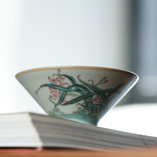 问鼎汝瓷鼎峰系列天青精工款小斗笠杯（婀娜多姿） 商品图1