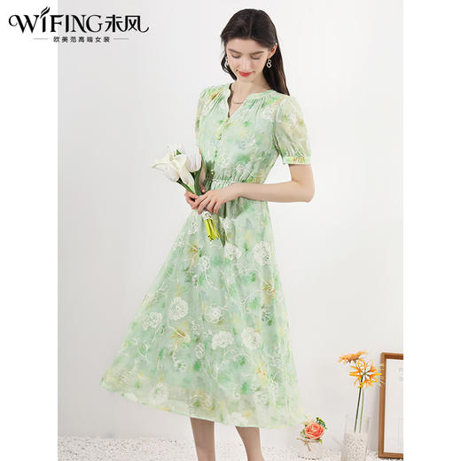 未风绿色雪纺绣花连衣裙女夏2024夏季新款气质泡泡袖遮肉显瘦裙子 商品图2