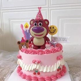 【草莓熊创意蛋糕】