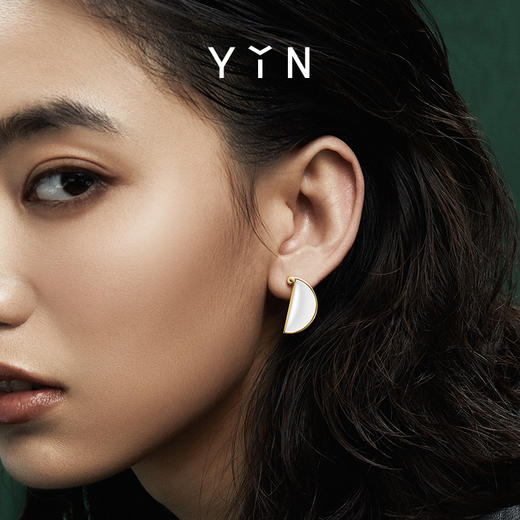 「弈」系列 围棋耳钉-黑白 商品图3