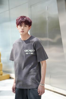 W426412078字母印花短袖T恤