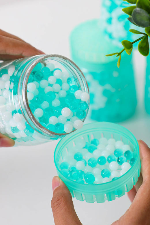 //【MAYNOS香茅香珠】驱蚊届的金钟罩🦟！植物提取，驱蚊除臭，持久留香❗️ 开团价👉29.9元/4瓶，囤一次用一年！ 商品图3